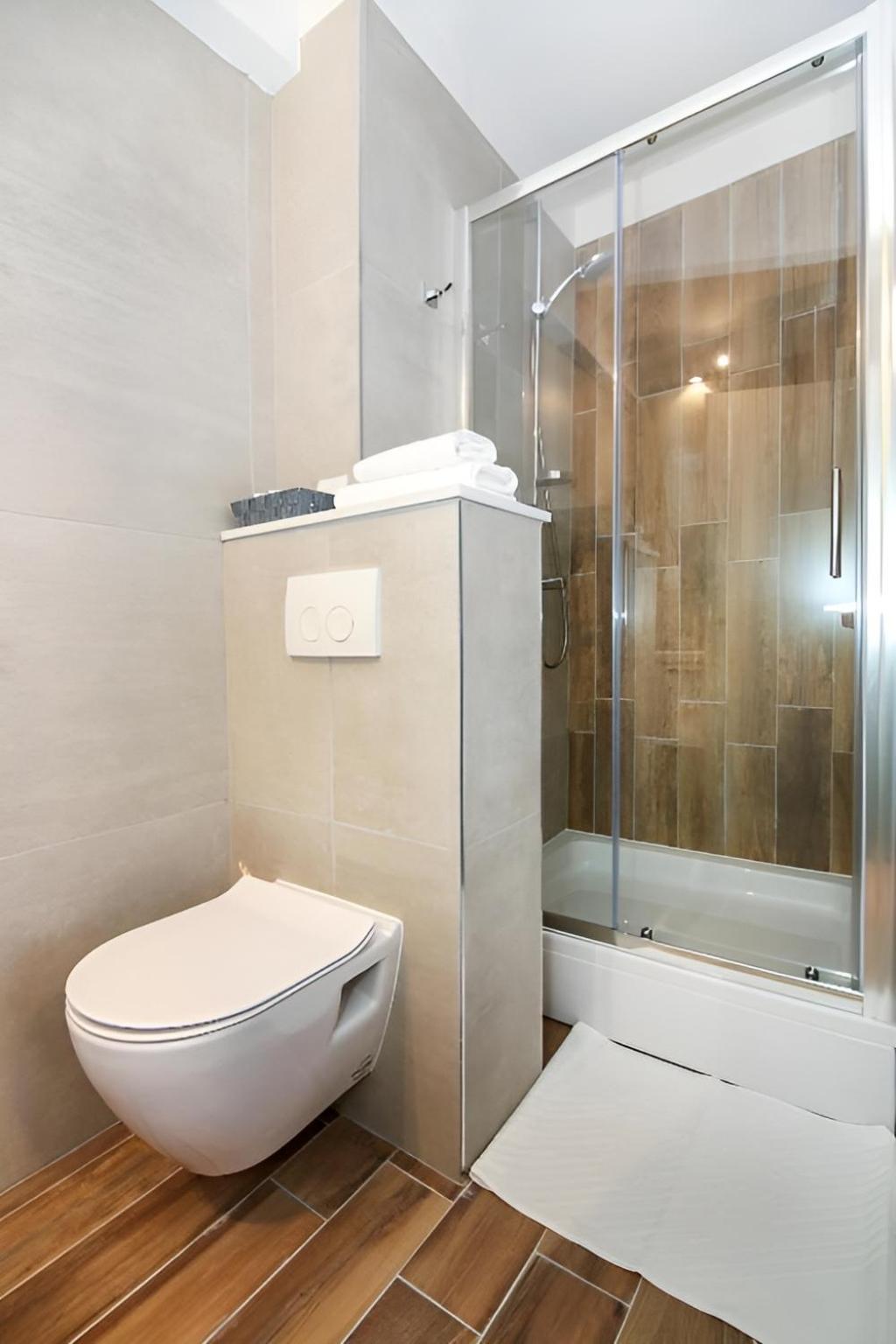Maxim Deluxe With Balcony & Private Bathrooms - Downtown Spalato, Quiet Neighborhood * Split